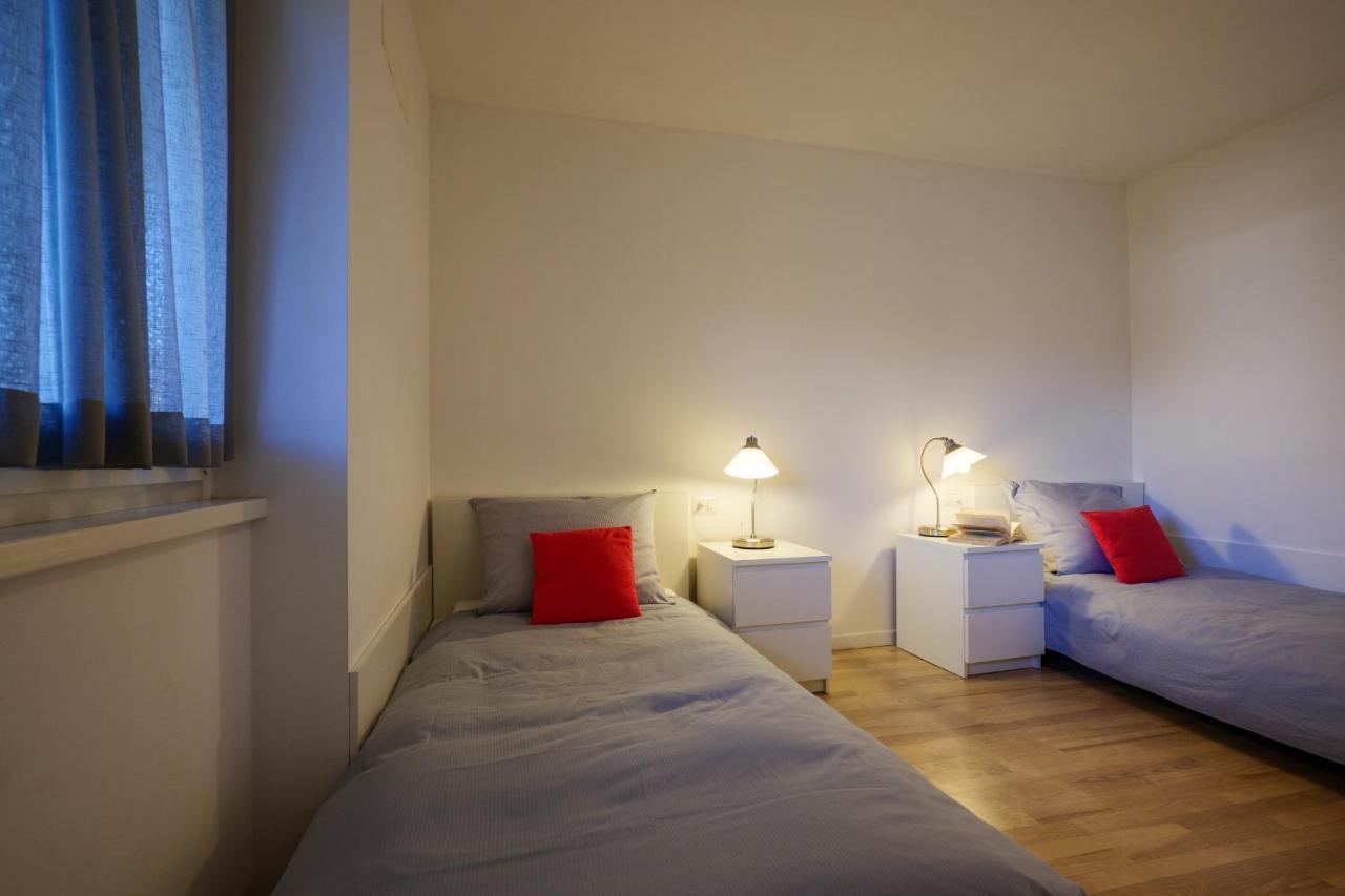Residence Girasole Casa Gialla 科利科 外观 照片