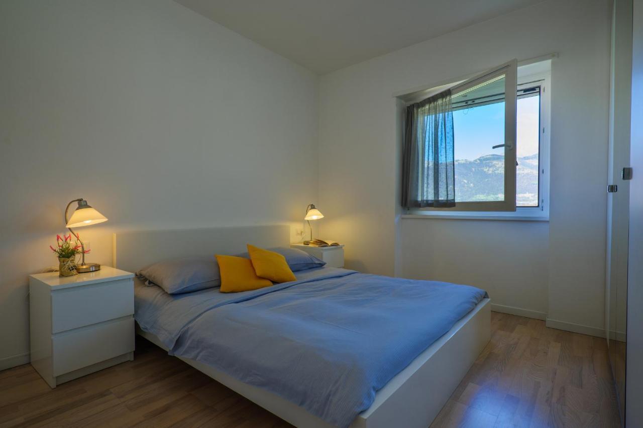 Residence Girasole Casa Gialla 科利科 外观 照片