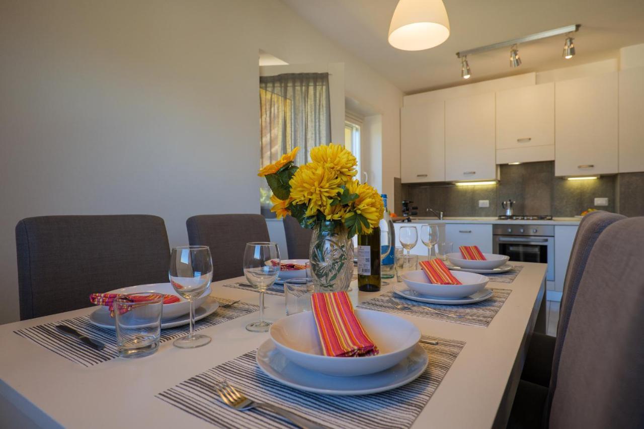 Residence Girasole Casa Gialla 科利科 外观 照片