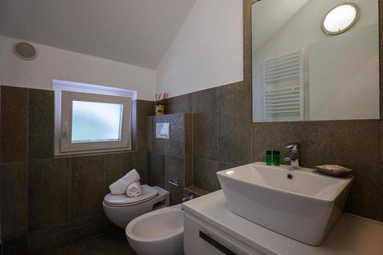 Residence Girasole Casa Gialla 科利科 外观 照片