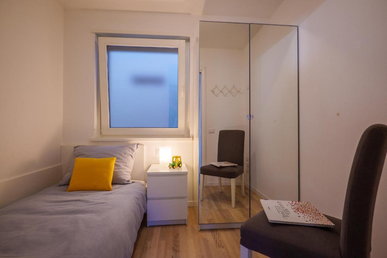 Residence Girasole Casa Gialla 科利科 外观 照片
