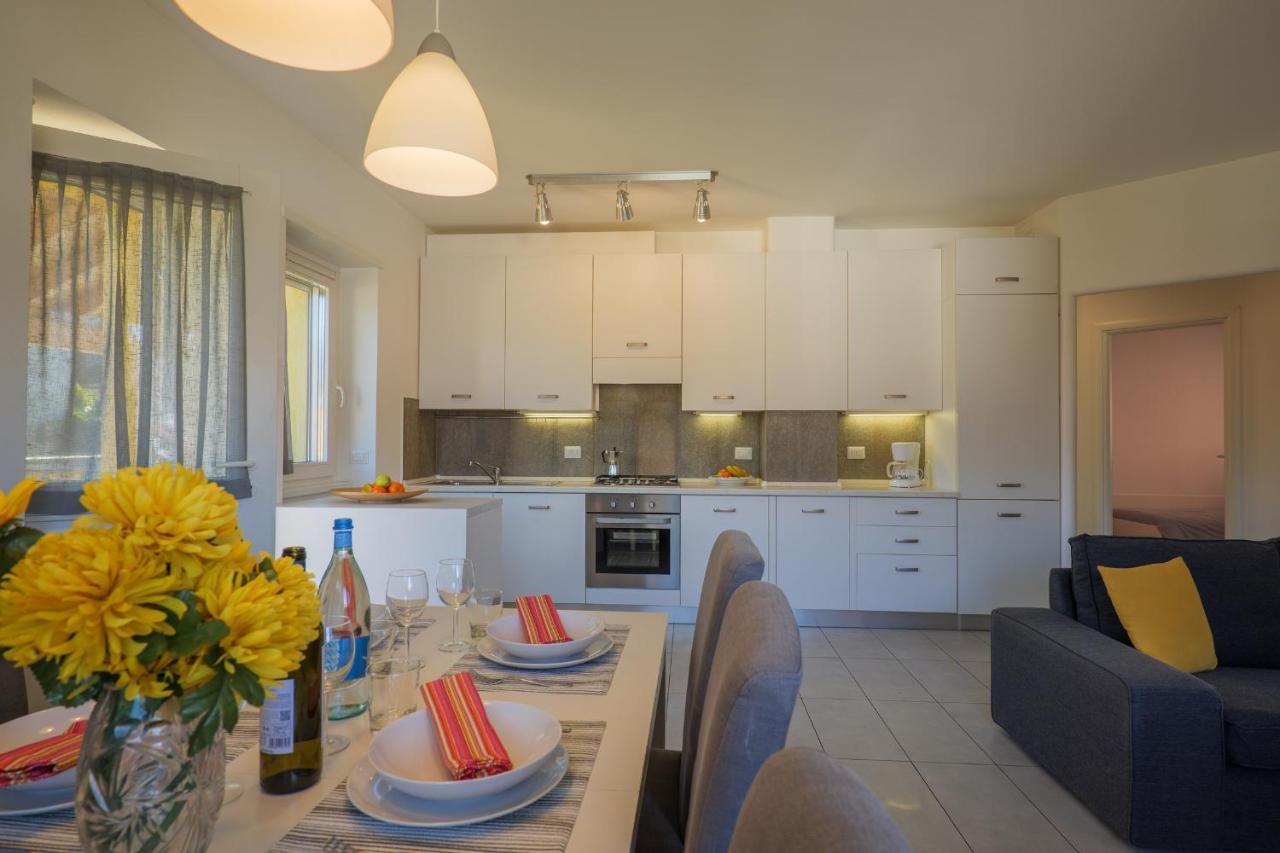 Residence Girasole Casa Gialla 科利科 外观 照片